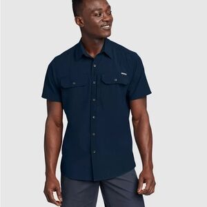 Eddie Bauer Travex Navy blue two pocket button up men’s M